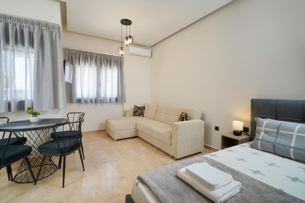 Giorgio Suites Asproválta Luaran gambar
