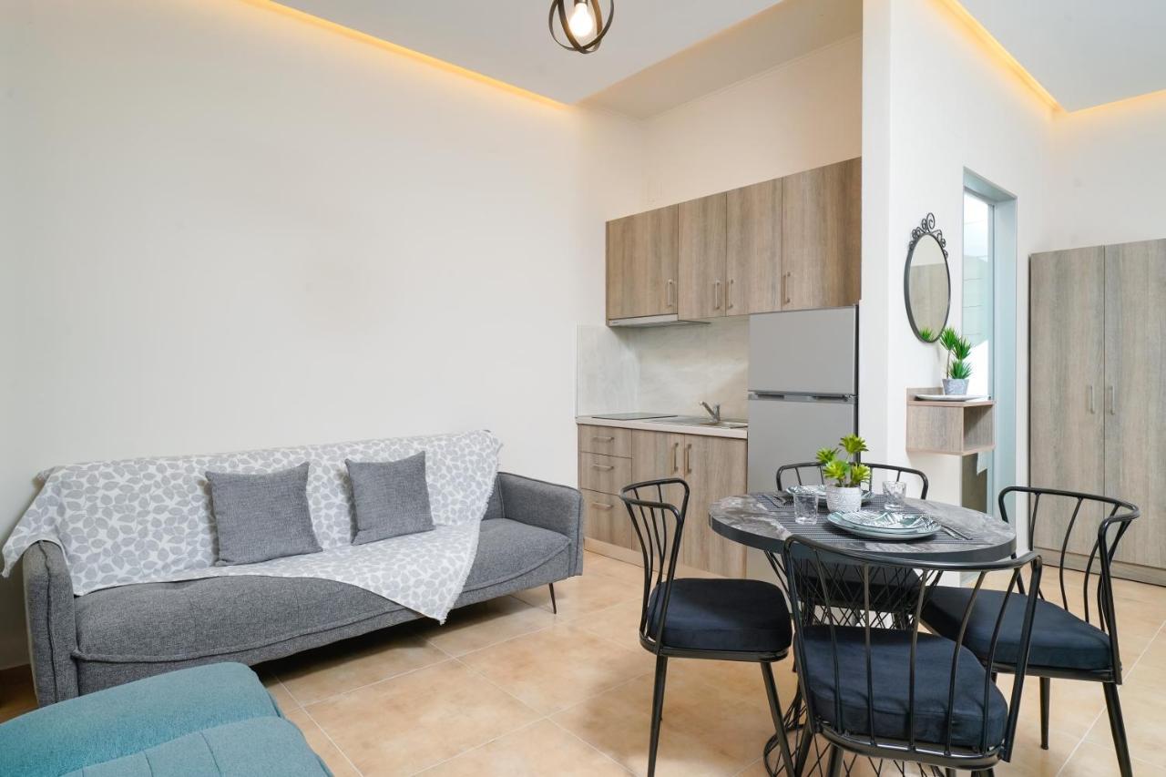 Giorgio Suites Asproválta Luaran gambar