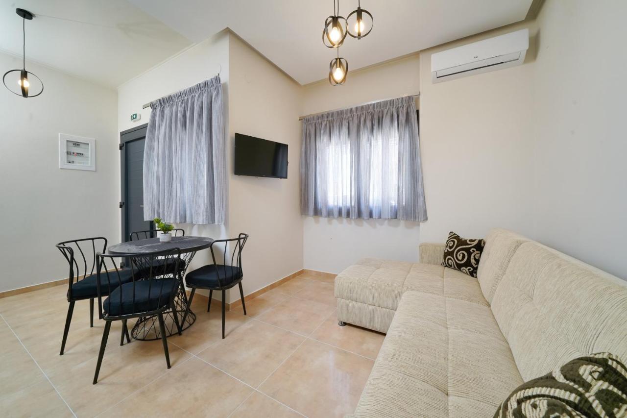 Giorgio Suites Asproválta Luaran gambar